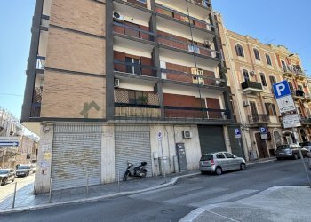 IMG_2622 - Commercial Premises Via Francesco Petrelli 6, Bari - photo 24