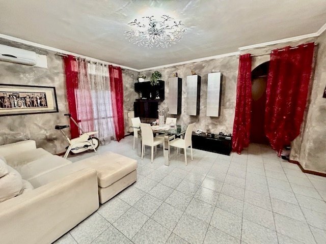 2.jpg - Trilocale Via degli Aromi 2, Guidonia Montecelio - foto 2