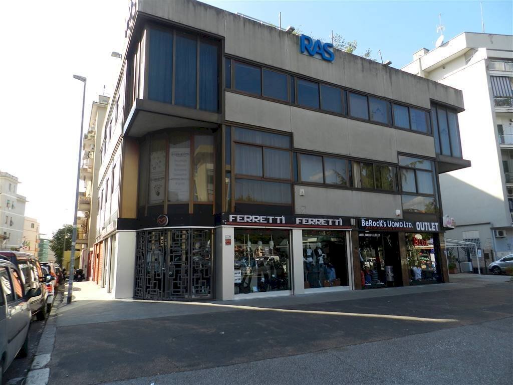 Palazzo - Ufficio via degli abeti 29, Roma - foto 3