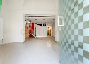 Bottega via P.Nicola 80 (4).jpg - Bilocale Via Principe Nicola 80, Catania - foto 4