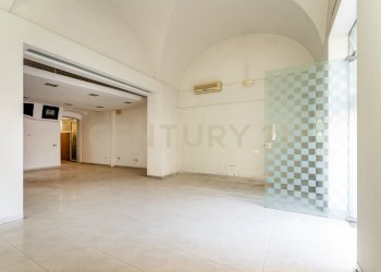 Bottega via P.Nicola 80 (9).jpg - Locale Commerciale Via Principe Nicola 80, Catania - foto 7