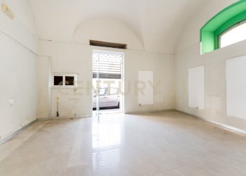 Bottega via P.Nicola 80 (10).jpg - Locale Commerciale Via Principe Nicola 80, Catania - foto 9