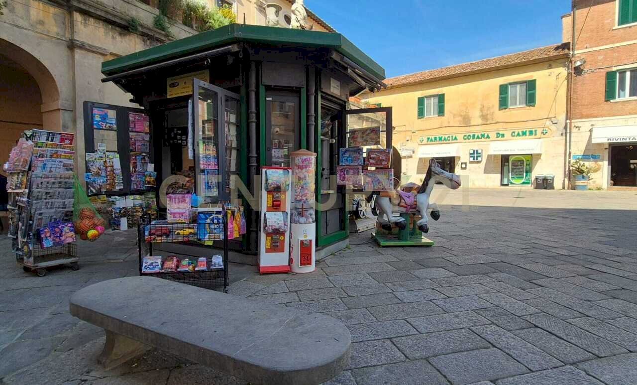 WhatsApp Image 2026-03-25 at 10.27.45 (1).jpeg - Edicole - Edicole con Chiosco Piazza Eroe dei Due Mondi, Orbetello - foto 2