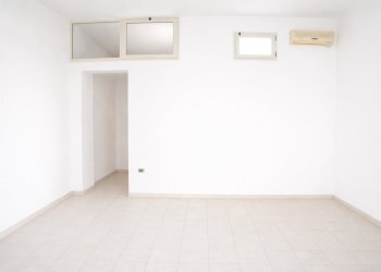 ChatGPT Image 30 mar 2026, 11_22_14.png - Commercial Premises Via Quarto 2/A, Melendugno - photo 3