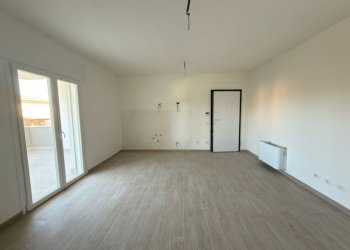 PHOTO-2026-03-30-12-23-51.jpg - Trilocale Via Monte Civetta 2, Nettuno - foto 3