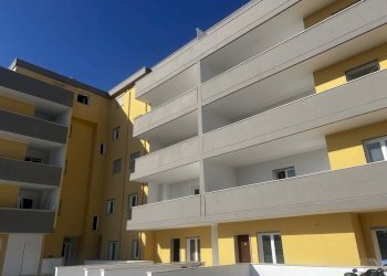 1-IMG_5129.jpg.jpg - Trilocale Via Pietro Nenni 6, Nettuno - foto 11