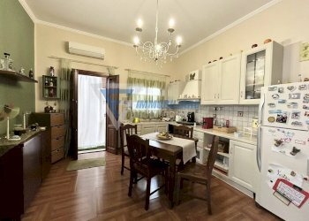 Three-room apartment Via Fratelli Sollecito, Siracusa - photo 2