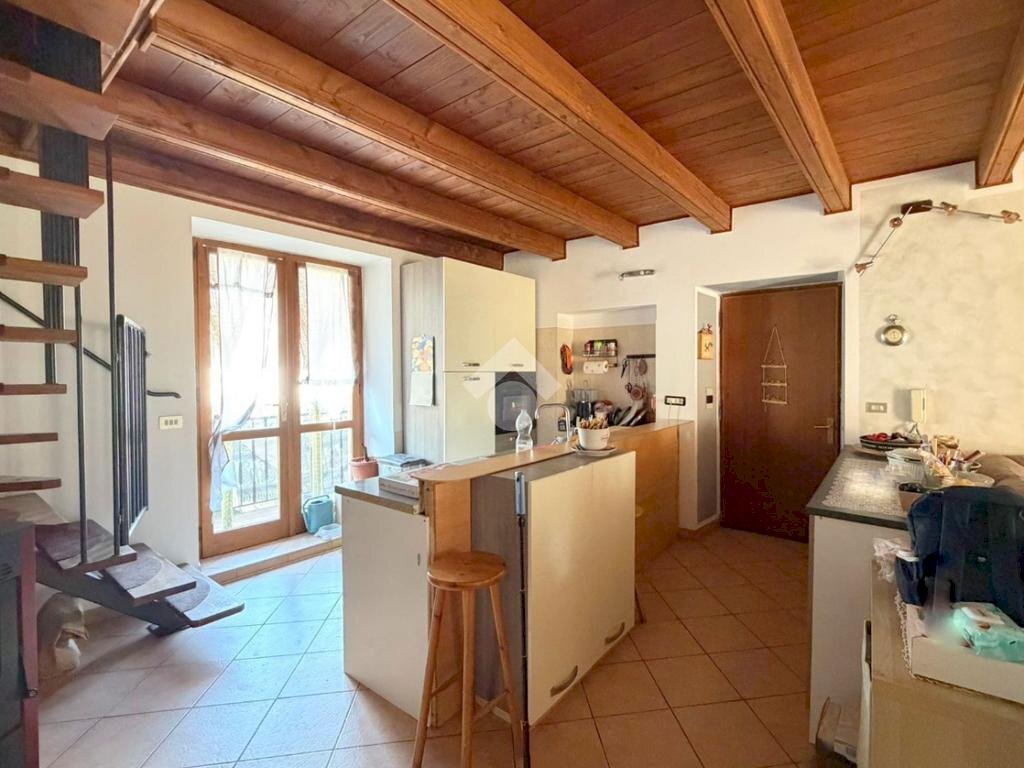 Three-room apartment Via Traforo, Bussoleno - photo 2