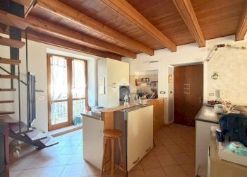 Three-room apartment Via Traforo, Bussoleno - photo 2