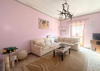 Three-room apartment Via Traforo, Bussoleno - photo 7