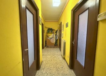 Three-room apartment Via Traforo, Bussoleno - photo 8