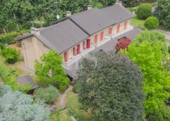 Villa con Giardino Vendita Agrate Brianza - Villa VIA CESARE BATTISTI, 52, Agrate Brianza - foto 2