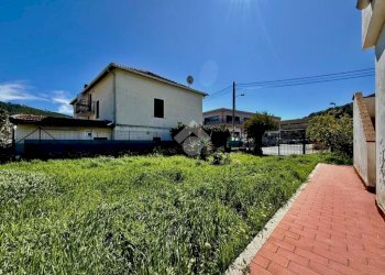 Portion of a house Via A. Divizia, Andora - photo 9