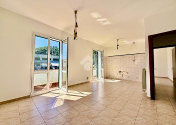 Portion of a house Via A. Divizia, Andora - photo 15