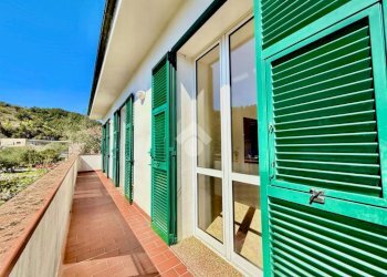 Portion of a house Via A. Divizia, Andora - photo 21