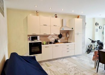 Two-room apartment Via Case Sparse, Diano Castello - photo 10