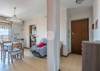 Two-room apartment Via Adria, Grugliasco - photo 4