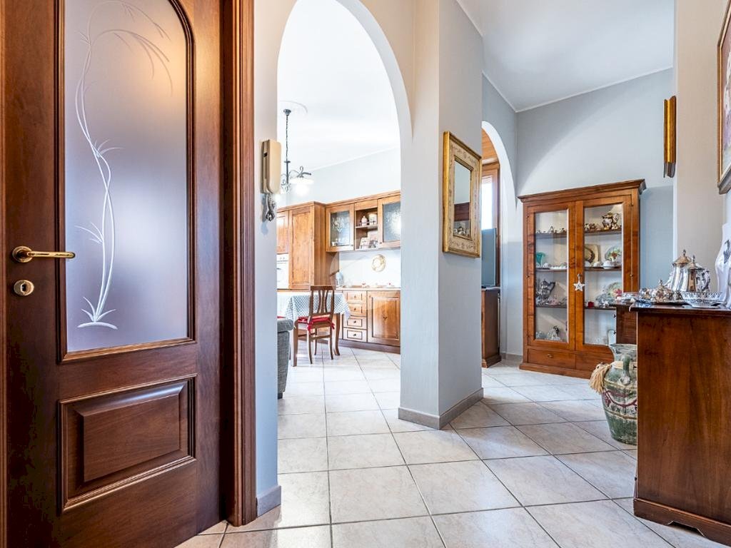 Three-room apartment Via Costa, Grugliasco - photo 2