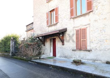 Casa indipendente via Trieste, 17 
 Berbenno, Berbenno - foto 1