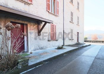 Casa indipendente via Trieste, 17 
 Berbenno, Berbenno - foto 2