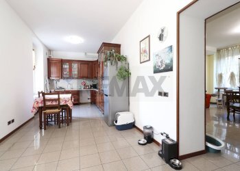 Two-room apartment via medolago, 1
Terno d'Isola, Terno d'Isola - photo 12