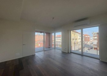 Two-room apartment Torino (neighborhood Crocetta) - photo 1