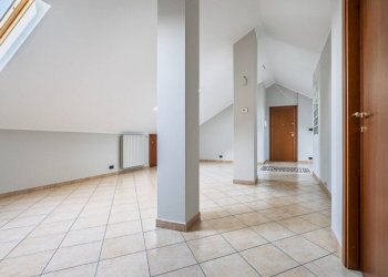 Trilocale Torino (zona Precollina) - foto 14