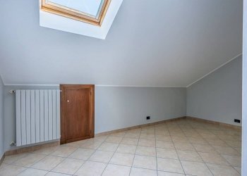 Trilocale Torino (zona Precollina) - foto 18