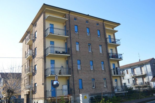 Two-room apartment Caselle Torinese - photo 1