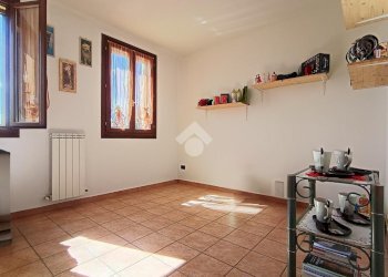 Four-room apartment Via fiume vecchio, Molinella - photo 12