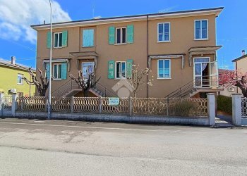 Casa semi indipendente Viale Carlo Pisacane, Molinella - foto 2