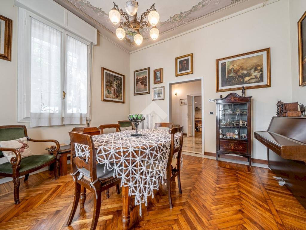 Villa Via demos malavasi, Novi di Modena - photo 2