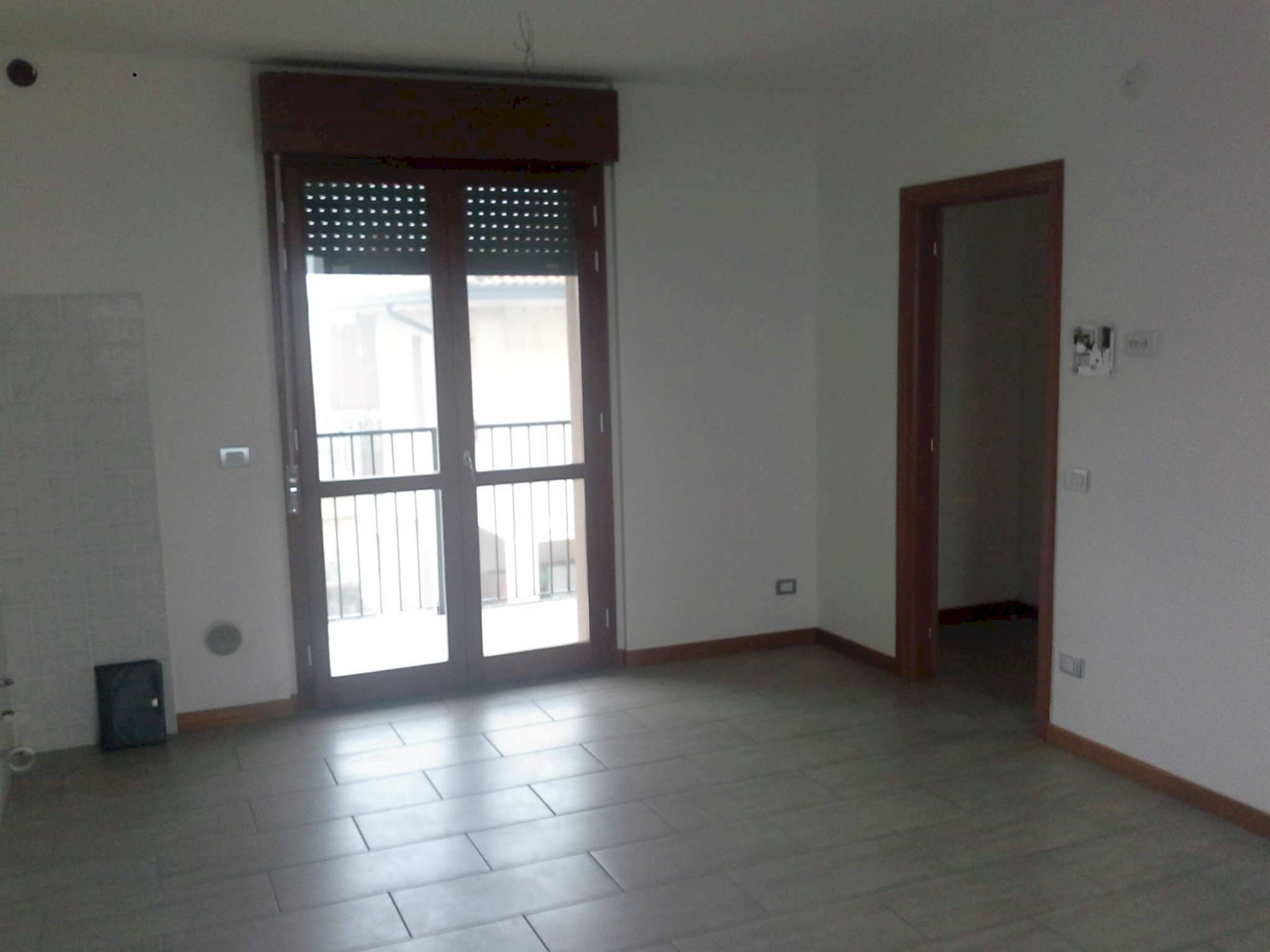 Two-room apartment Magenta - photo 2