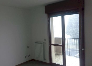 Two-room apartment Magenta - photo 4