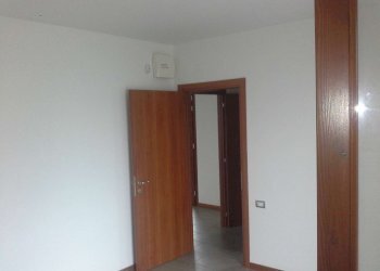 Two-room apartment Magenta - photo 5