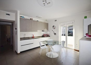 Trilocale Via San Lorenzo, Ivrea - foto 1