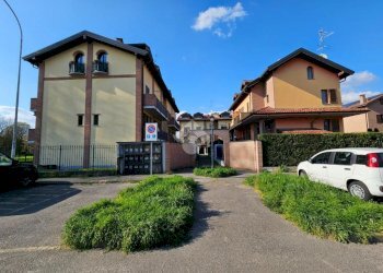 Three-room apartment Via Arconati, Abbiategrasso - photo 9