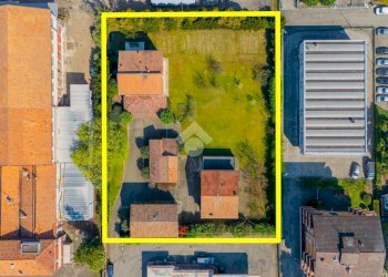 Villa Via Fratelli Cervi, Reggio nell'Emilia - photo 1