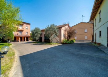 Villa Via Fratelli Cervi, Reggio nell'Emilia - photo 34