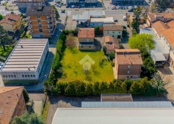 Villa Via Fratelli Cervi, Reggio nell'Emilia - photo 42