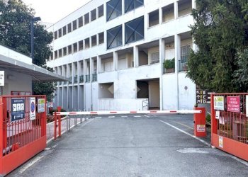 Quadrilocale Via Enrico Falck, Milano (zona Gallaratese) - foto 3