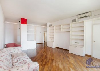 Two-room apartment Milano - photo 1