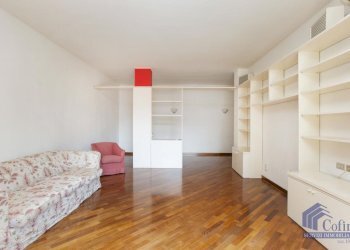 Two-room apartment Milano - photo 6