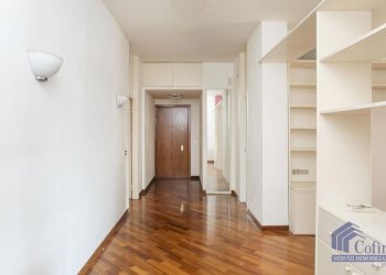 Two-room apartment Milano - photo 20
