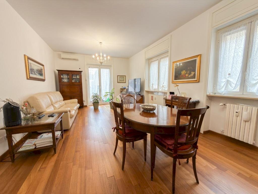 Trilocale Via Giovanni Battista Pergolesi, Milano - foto 1