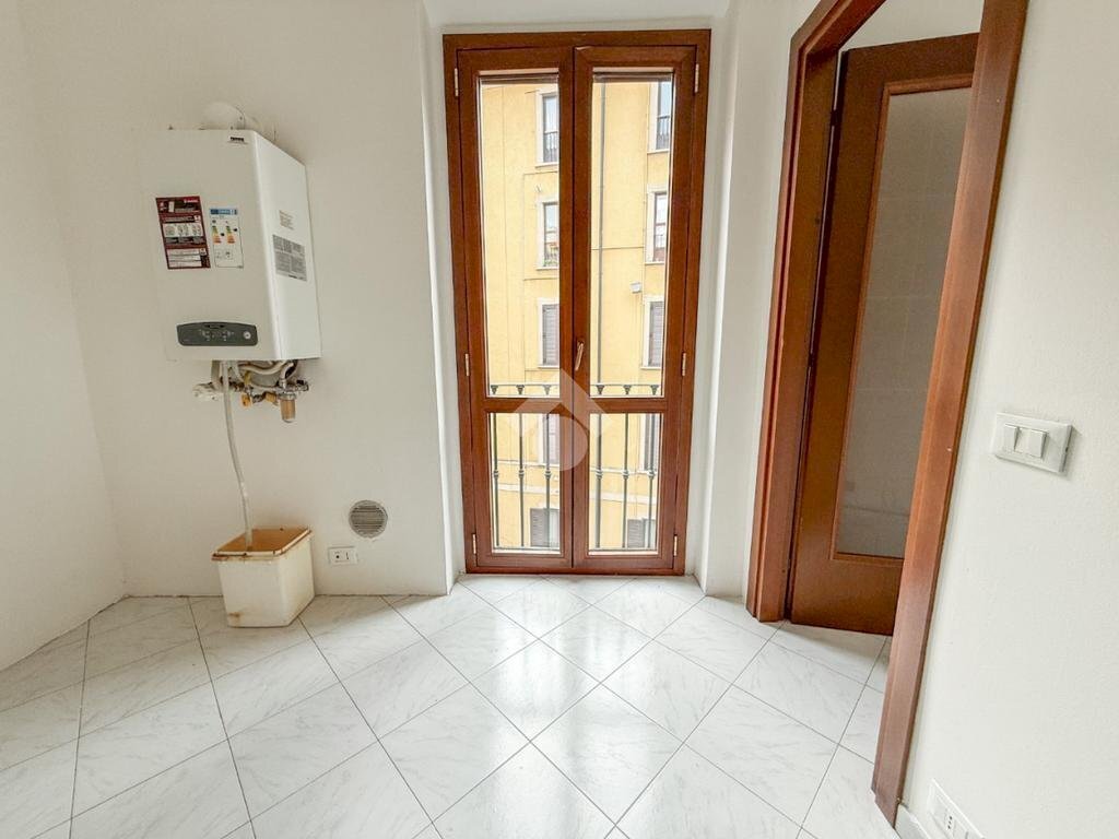 Bilocale Via Gustavo Fara, Milano (zona Repubblica) - foto 3