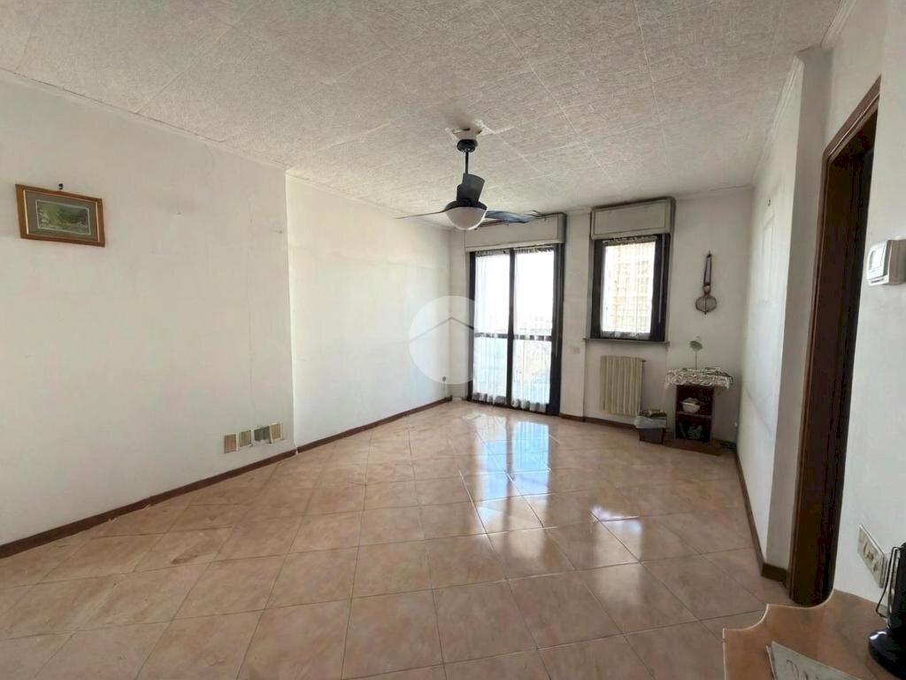 Two-room apartment Via Francesco Gonin, Milano (neighborhood Giambellino) - photo 2