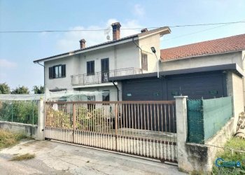 Villa Via Ferrera, 25, Busca - photo 1