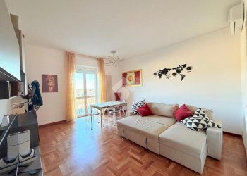 Quadrilocale Via paradiso, Genova (zona Cornigliano) - foto 2