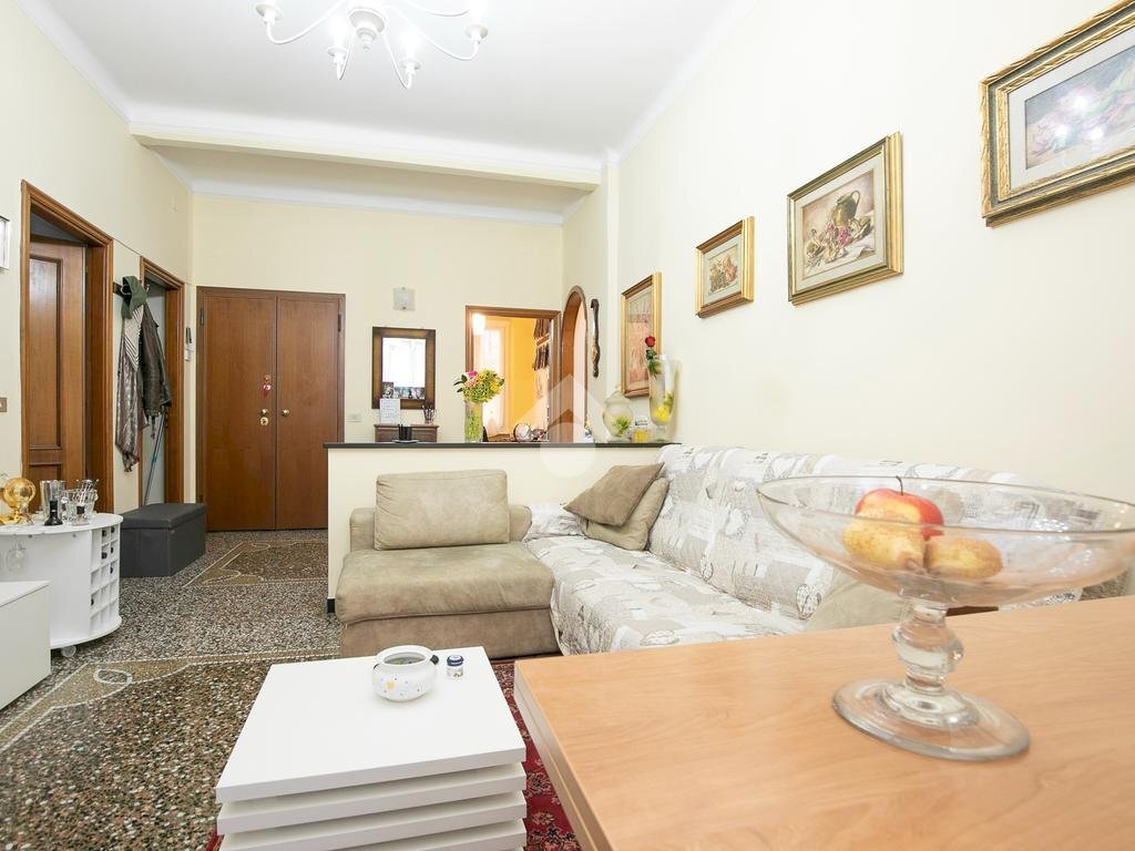 Appartamento Via Bonifacio, Genova (zona Marassi) - foto 3